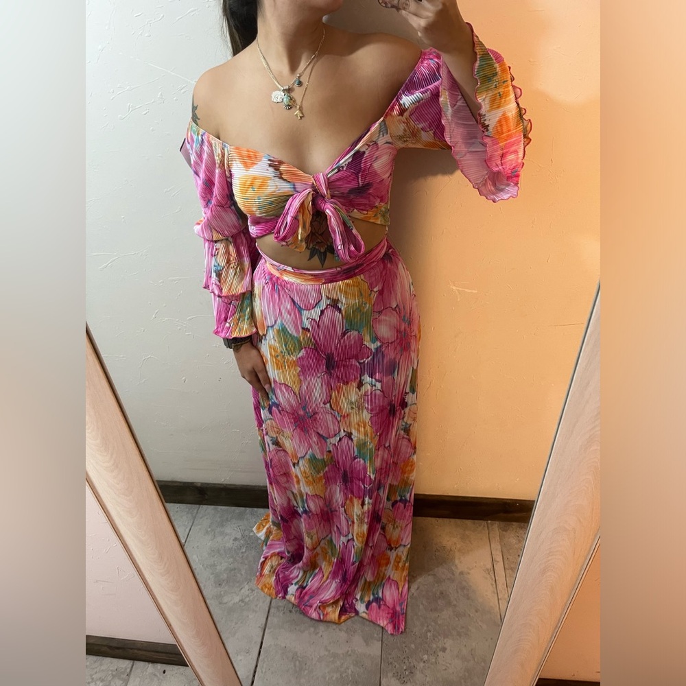 Cameo two piece set